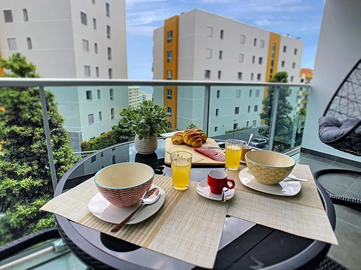 Alameda Apartment By Lovelystay Funchal